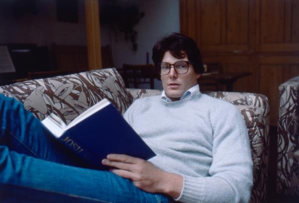 Christopher Reeve in glasses. 