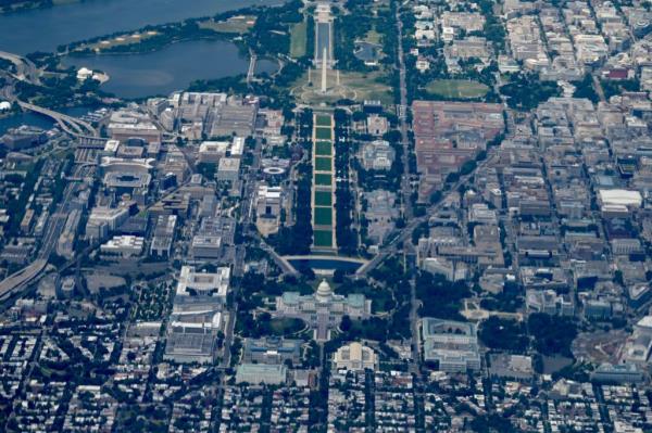 A large so<em></em>nic boom startled the Washington, D.C. area after a fighter jet took off from Joint ba<em></em>se Andrews, in Maryland.