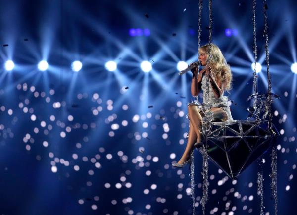 Sabrina Carpenter performs 