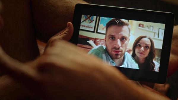 Sam and Nia Rader appear in a scandalous Netflix doco.