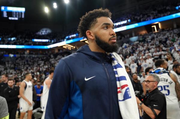 Karl-Anthony Towns' co<em></em>ntract could lead to a trade from the Timberwolves this offseason.