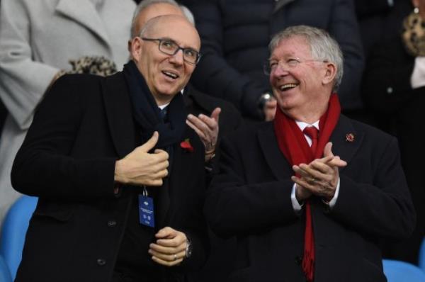 Man Utd chief Cliff Baty with Sir Alex Ferguson