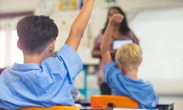 The evidence on whether flexible hours alone improve results in schools is mixed.