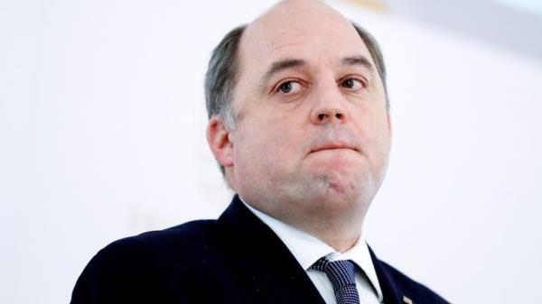 British Defence Secretary Ben Wallace attends a joint news co<em></em>nference with Hungarian Defence Minister Tibor Benko in Budapest, Hungary, January 31, 2022. REUTERS/Bernadett Szabo
