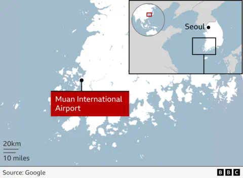 A map of south west South Korea, with a label pointing to the location of Muan Internatio<em></em>nal Airport. In the top right corner there is a map showing wher<em></em>e in Korea this area is located.