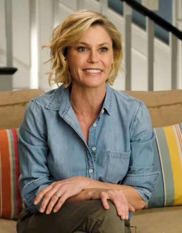 Julie Bowen, star of Hysteria! (2024) in Modern Family
