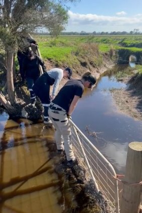 Police scour a channel near the Thomson and Avon rivers close to Sale in December in the hunt for Dalibor Pantic’s body.